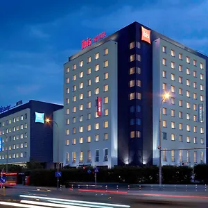 Ibis Warszawa West Station Hotel
